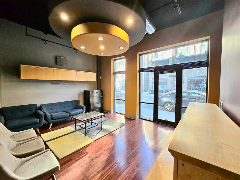 2239 W North Ave, Chicago, IL à louer - Photo de l’immeuble – Image 3 sur 18