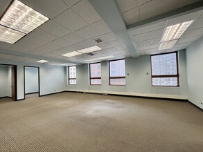 205 W Randolph St, Chicago, IL à louer Photo intérieure– Image 1 sur 3