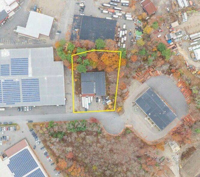 8 Carver Cir, Canton, MA à vendre - Aérien – Image 3 sur 9