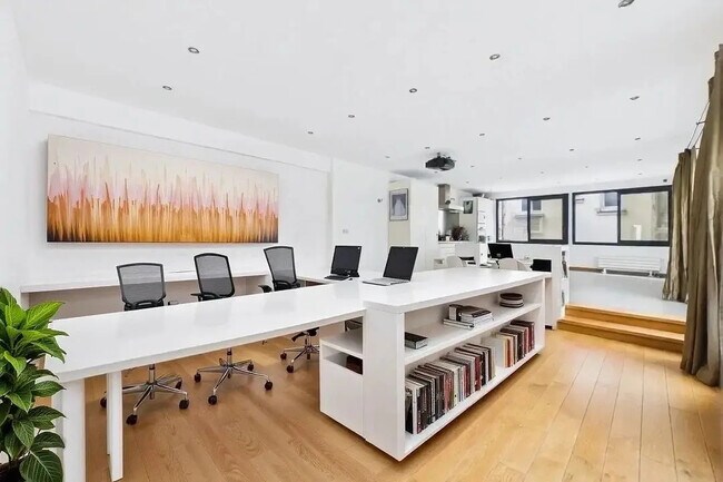 Plus de détails pour Bureau à vendre