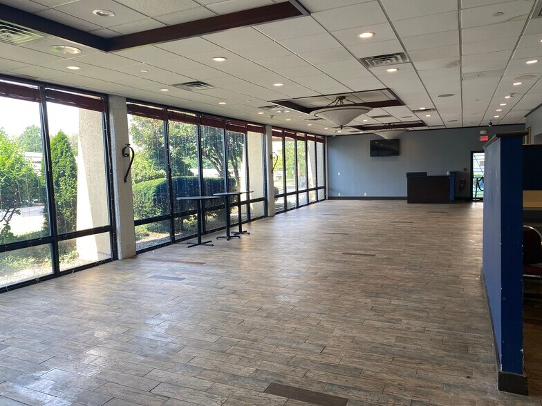 1111 Route 73, Mount Laurel, NJ à louer - Photo intérieure – Image 3 sur 19