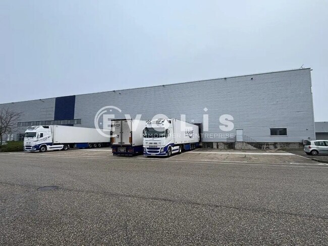 Plus de détails pour Bureau, Local d'activités à louer