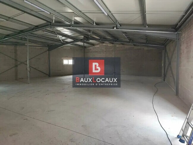 Plus de détails pour Industriel/Logistique à louer