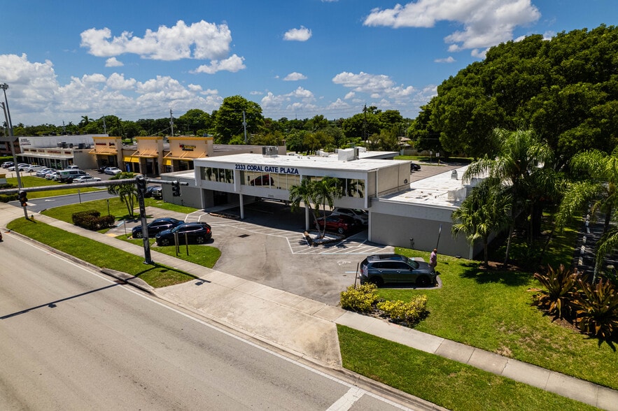 2333 N State Road 7, Margate, FL à louer - Photo principale – Image 1 sur 16