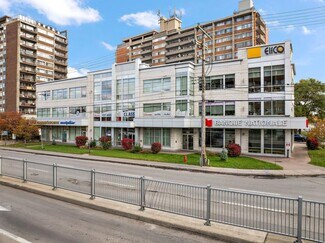 Plus de détails pour 180 Boul De La Côte-Vertu, Saint-Laurent, QC - Bureau à vendre