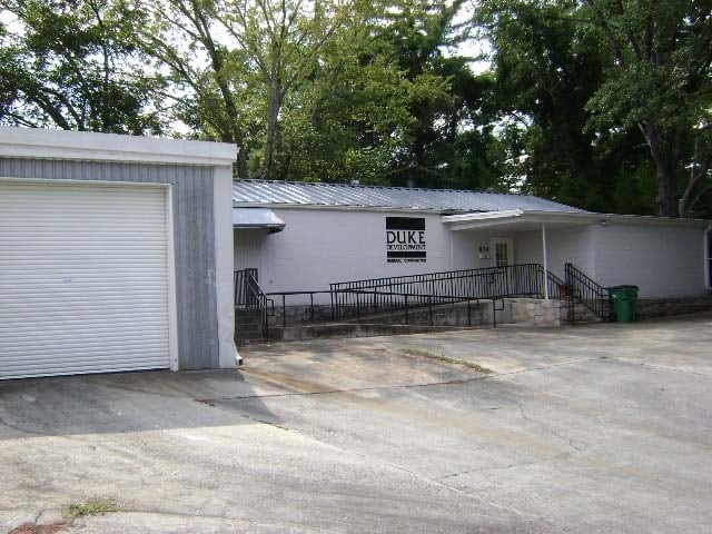 876 Montreal Rd, Clarkston, GA à louer - Photo principale – Image 1 sur 44