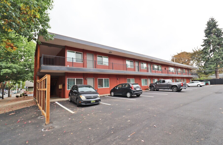 1247-1257 W 6th Ave, Eugene, OR à vendre - Photo de l’immeuble – Image 3 sur 14