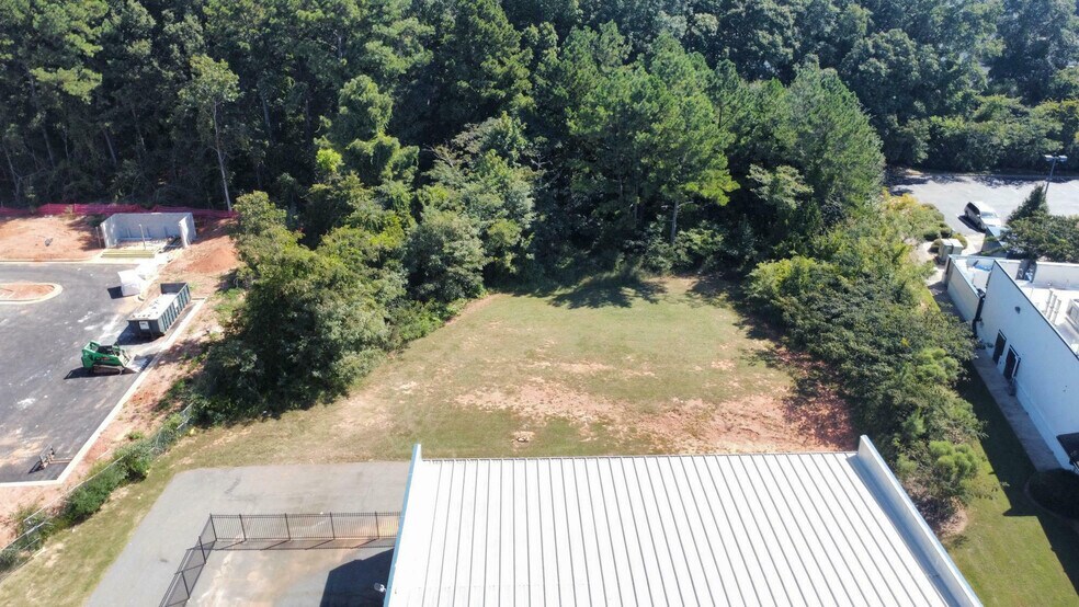 11430 Tara Blvd, Hampton, GA à vendre - Photo de l’immeuble – Image 3 sur 7