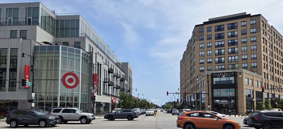 4817 W Irving Park Rd, Chicago, IL à vendre - Photo de l’immeuble – Image 3 sur 7