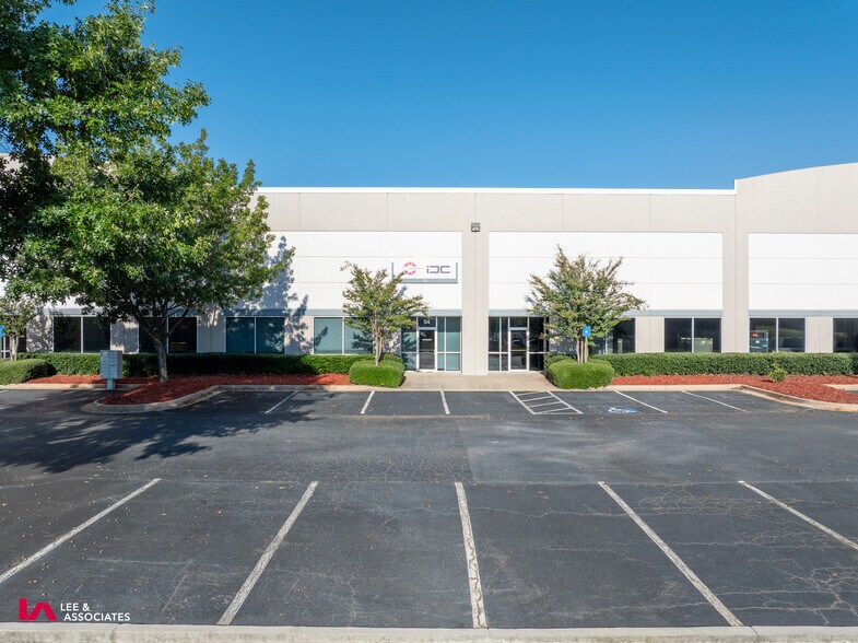 40-68 Liberty Industrial Pky, McDonough, GA à louer - Photo de l’immeuble – Image 2 sur 11