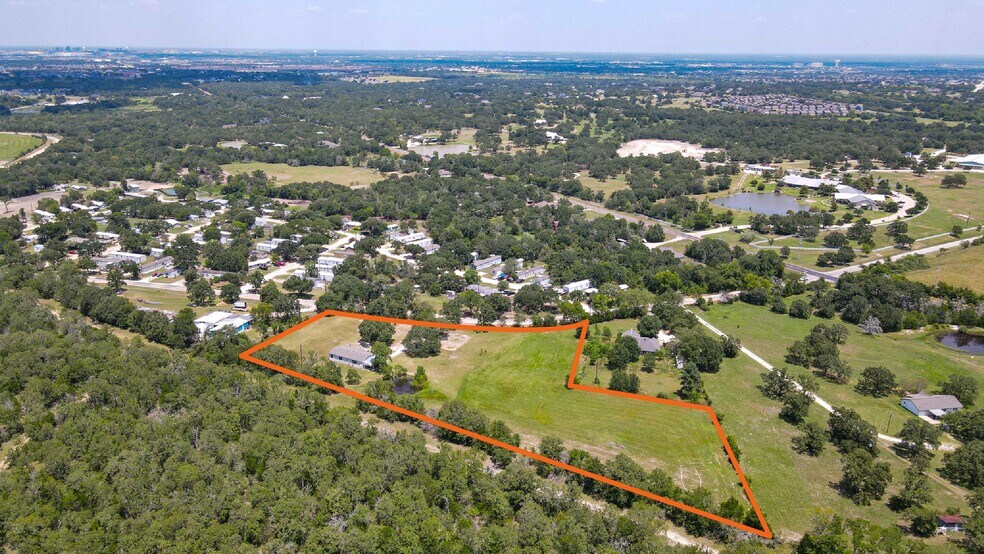 14222 Dowling Rd, College Station, TX à vendre - Photo principale – Image 1 sur 9