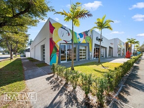 410-470 NE 1st Ave, Hallandale, FL à louer Photo intérieure– Image 2 sur 12