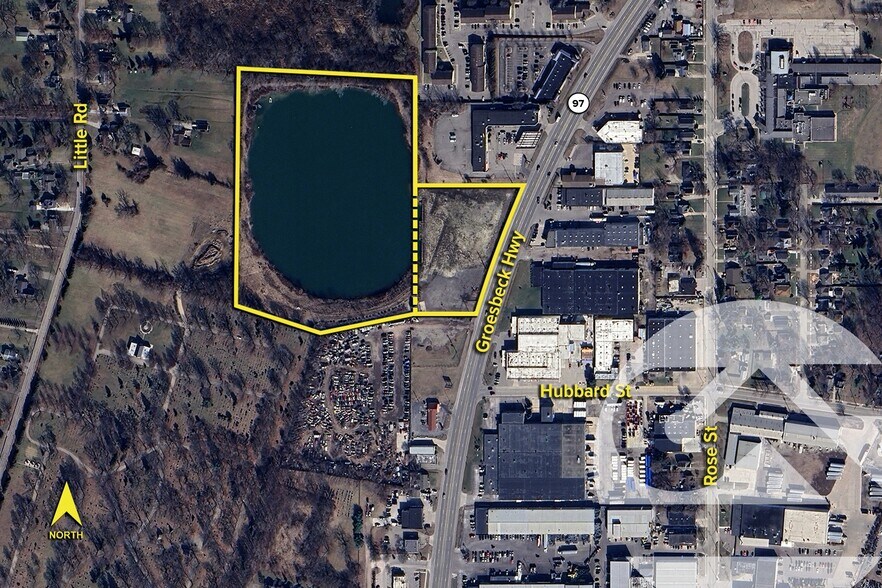 141 N Groesbeck Hwy, Mount Clemens, MI à vendre - Photo principale – Image 1 sur 1
