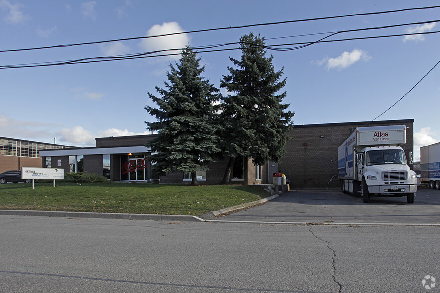 992 Rangeview Rd, Mississauga, ON à louer - Photo principale – Image 1 sur 4