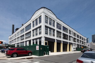 Plus de détails pour 30-02 48th Ave, Long Island City, NY - Bureau à louer