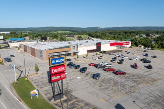 Plus de détails pour 100 Cross Roads Plz, Mount Pleasant, PA - Local commercial à louer
