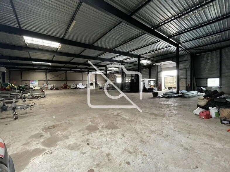 Bureau dans Montigny-le-Bretonneux à louer - Photo intérieure – Image 3 sur 14