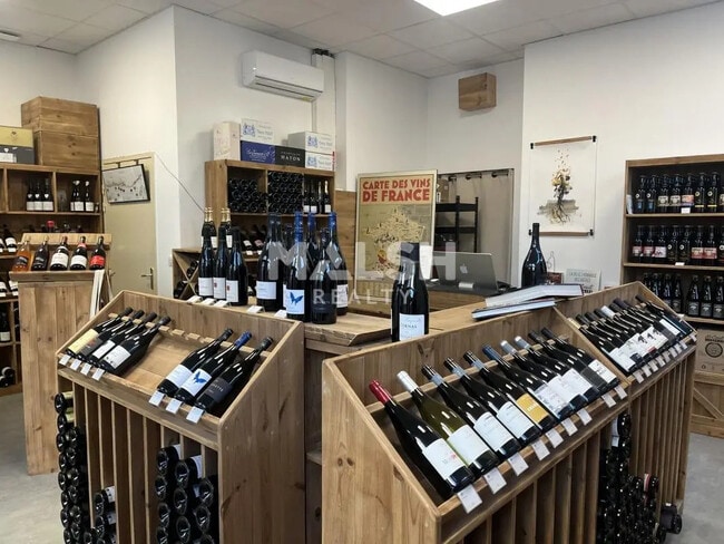 Plus de détails pour Local commercial à louer