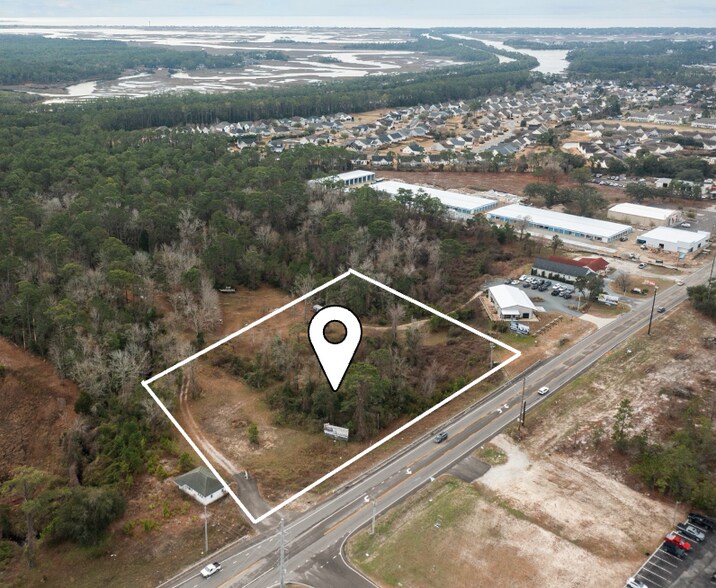 2A Long Beach rd, Southport, NC à vendre - Photo principale – Image 1 sur 18