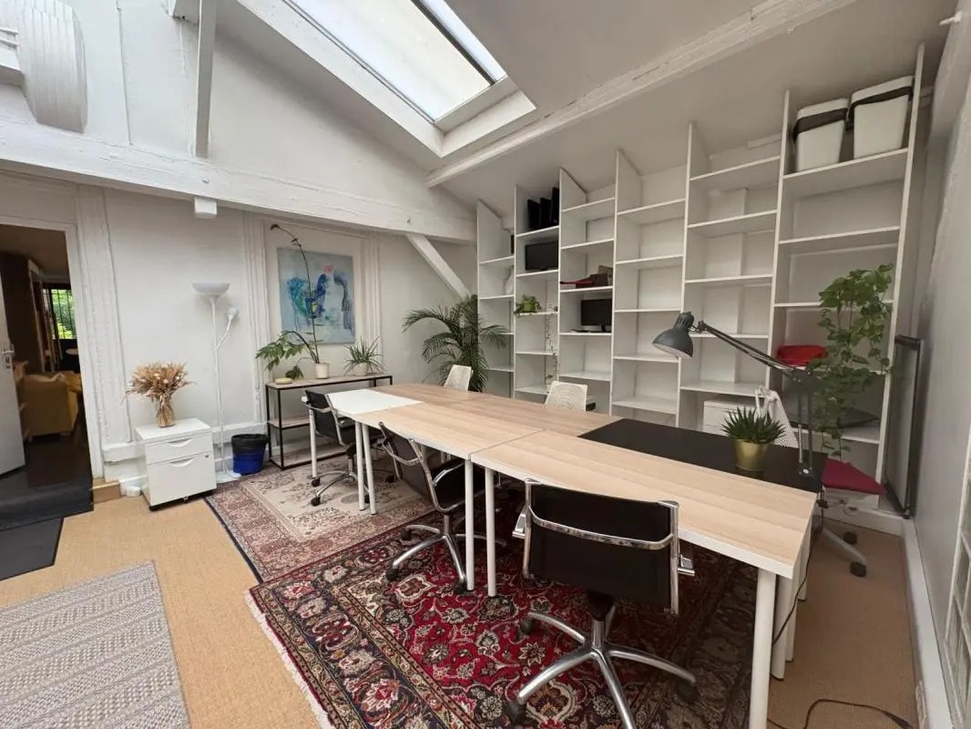 33 Rue Stephenson, Paris à louer Photo de l’immeuble– Image 1 sur 12