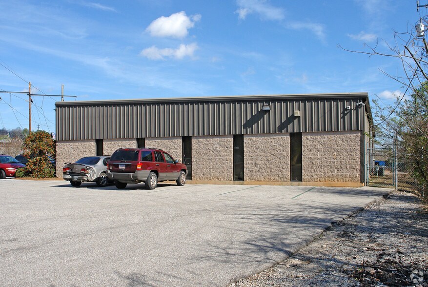 2148 Pelham Pky, Pelham, AL à louer - Photo de l’immeuble – Image 3 sur 11