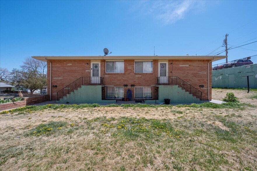 1749 Oxford Dr, Cheyenne, WY à vendre - Photo de l’immeuble – Image 2 sur 11