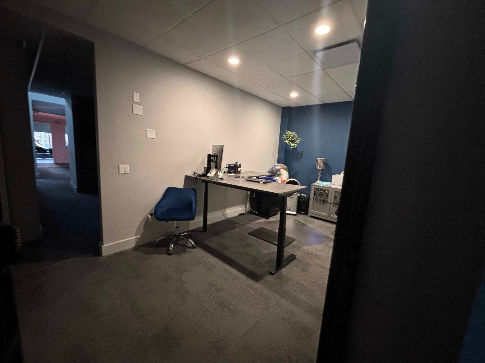 1455 Ellis St, Kelowna, BC à louer Photo intérieure– Image 1 sur 1