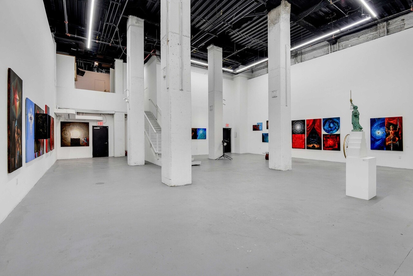 221-225 W 17th St, New York, NY 10011 - Lot Retail -  - Photo intérieure - Image 2 of 7