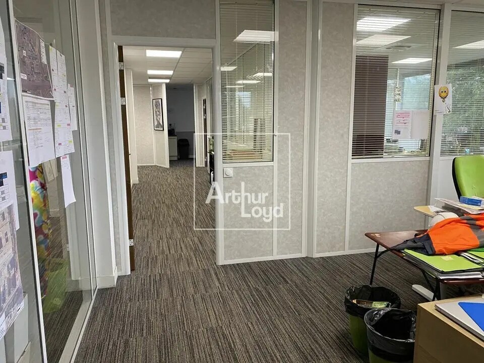 Bureau dans Grigny à louer Photo intérieure– Image 1 sur 6