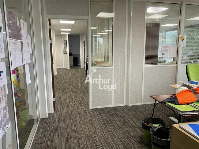 Plus de détails pour Bureau à louer