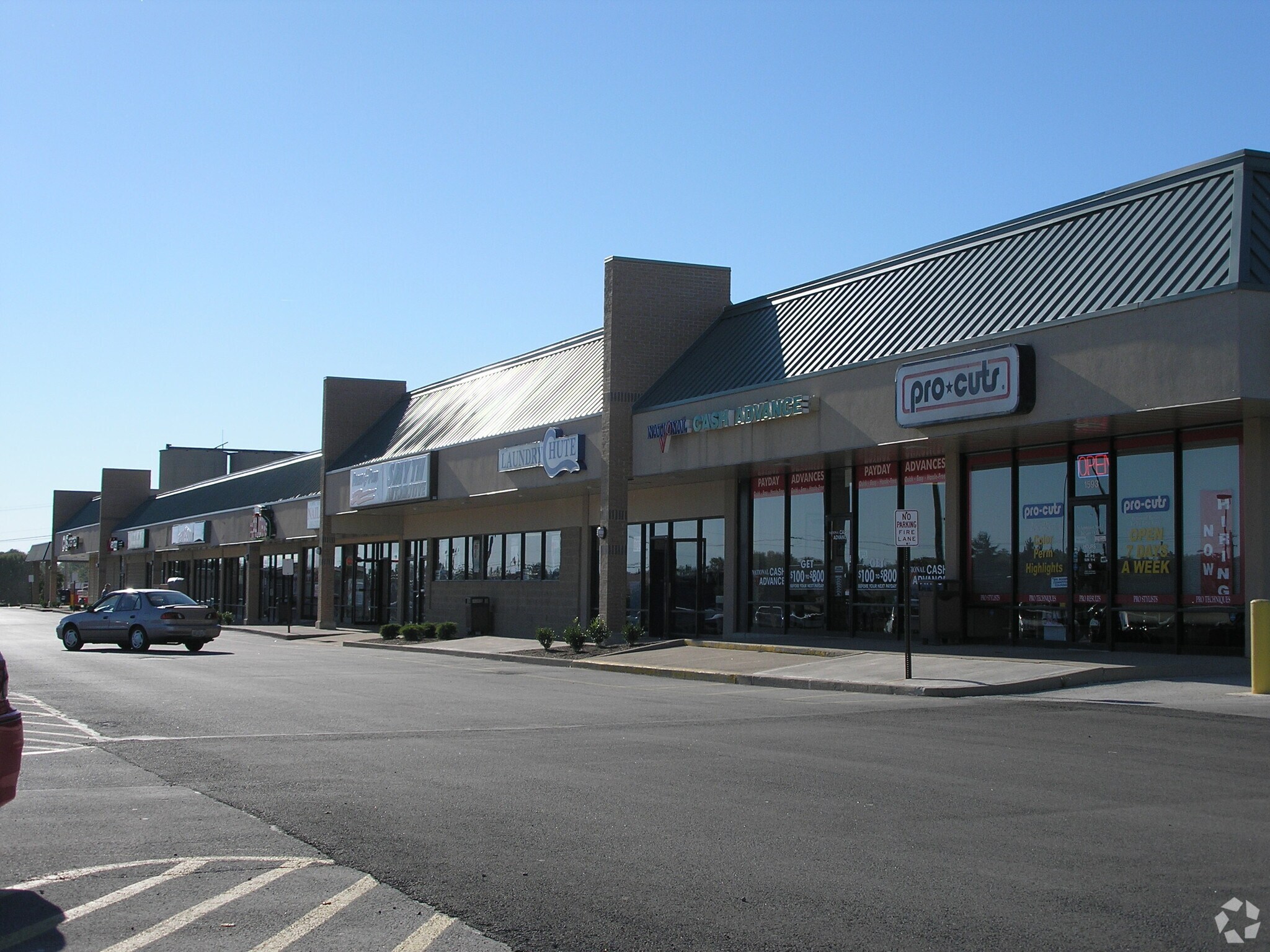 1523-1541 Rombach Ave, Wilmington, OH à louer Photo principale– Image 1 sur 12