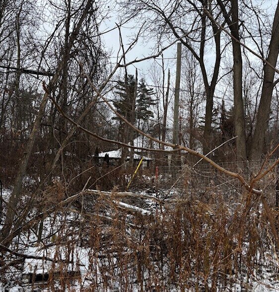 2868-2870 Bovaird Dr W portefeuille de 2 biens à vendre sur LoopNet.fr - Photo de l’immeuble – Image 2 sur 9