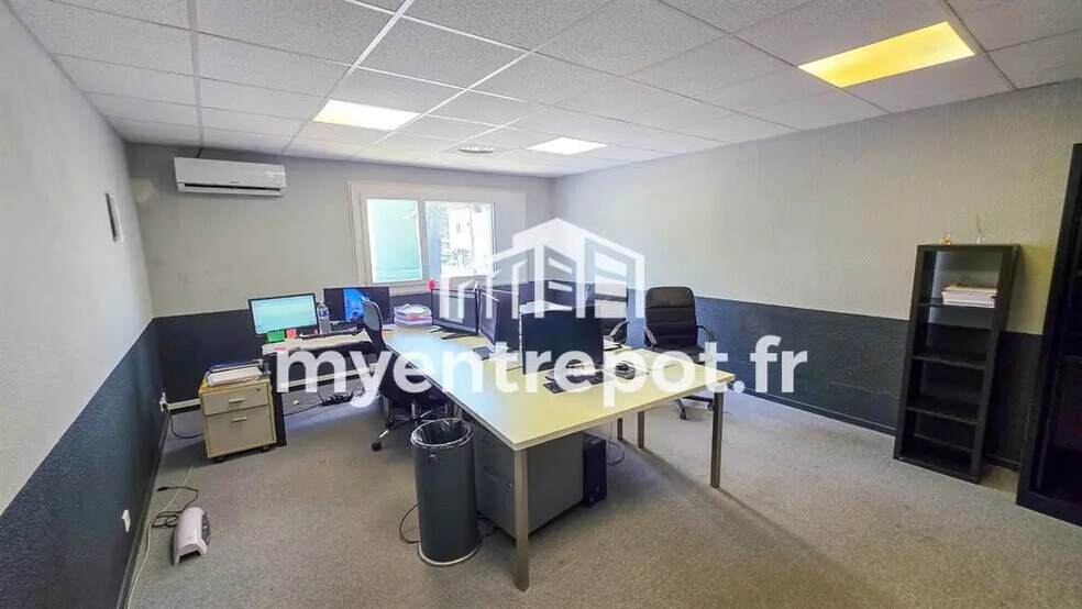 Local d’activités dans Aubagne à louer - Photo intérieure – Image 3 sur 5