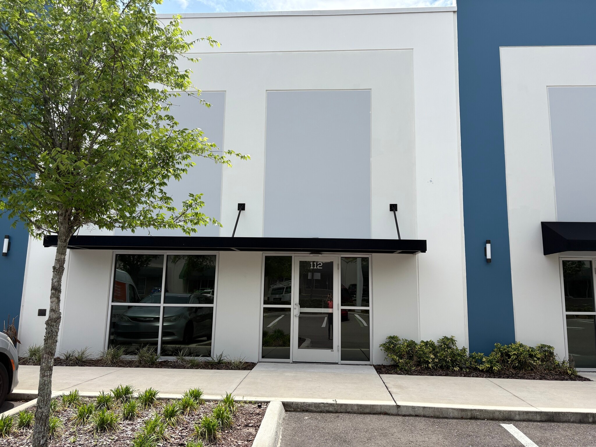 7906 Kingspointe Pky, Orlando, FL à louer Photo intérieure– Image 1 sur 4