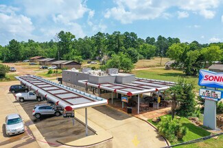 Plus de détails pour 1006 E First St, Hughes Springs, TX - Local commercial à vendre