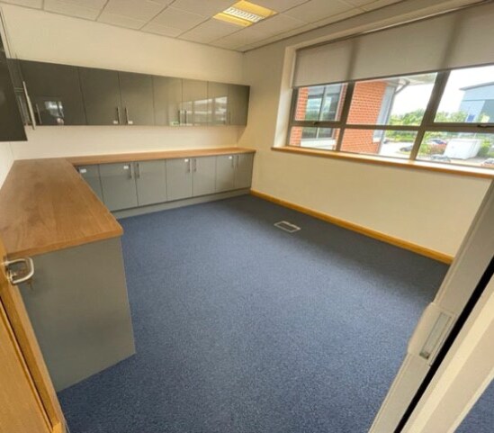 Saxon Ln, Northampton à louer Photo intérieure– Image 1 sur 3