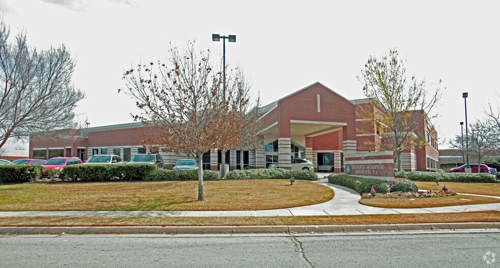 800 Orthopedic Way, Arlington, TX à louer - Photo de l’immeuble – Image 2 sur 7