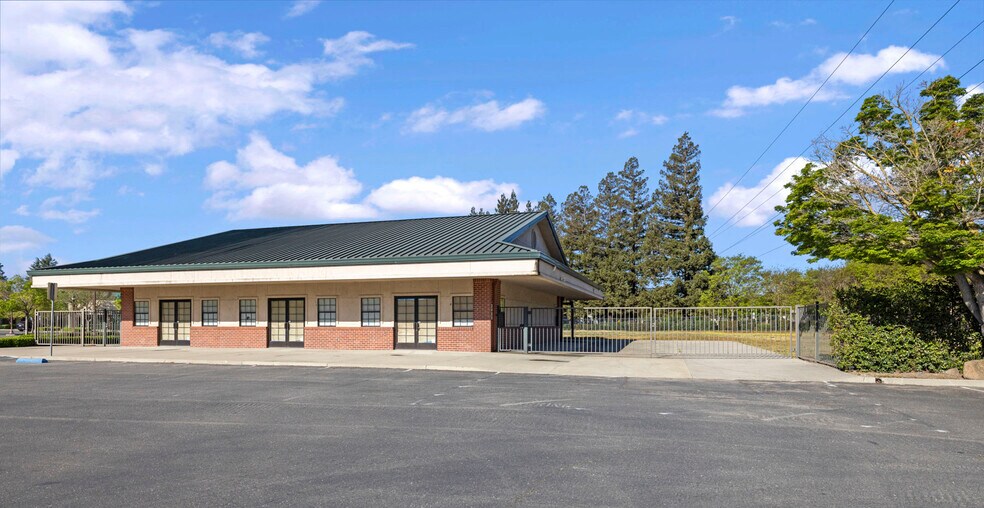 3404 Shadowbrook Dr, Stockton, CA à louer - Photo de l’immeuble – Image 3 sur 24