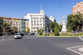 Local commercial dans Madrid, Madrid à louer Autre– Image 2 sur 3