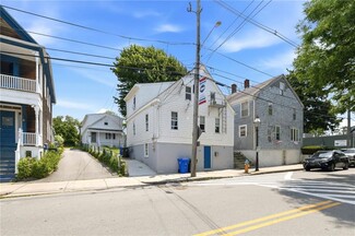 Plus de détails pour 400 Thames St, Bristol, RI - Logement à vendre