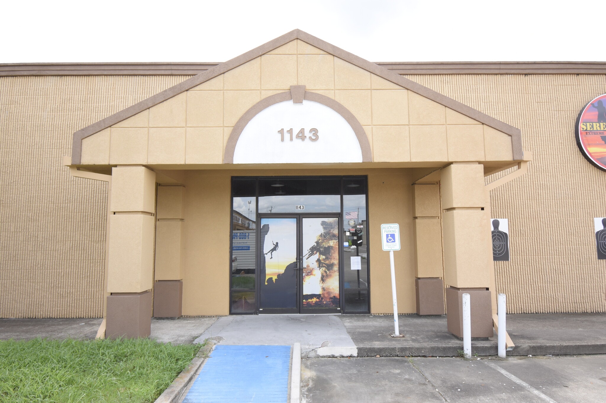 1101-1139 S Broadway St, La Porte, TX à louer Photo de l’immeuble– Image 1 sur 41