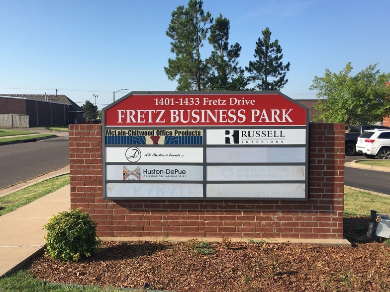 1427 Fretz Dr, Edmond, OK à louer - Photo de l’immeuble – Image 2 sur 18
