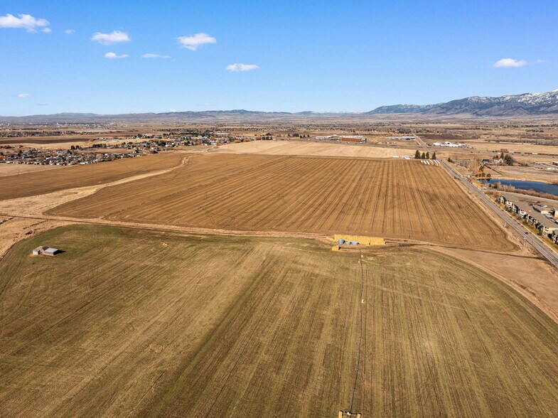 TBD Catamount & Davis, Bozeman, MT à vendre - Aérien – Image 3 sur 4