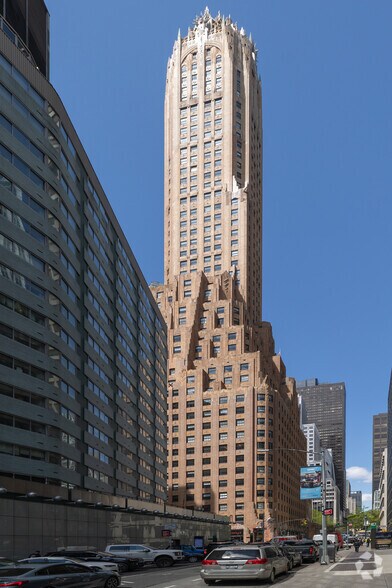 570 Lexington Ave, New York, NY à louer - Photo principale – Image 1 sur 5