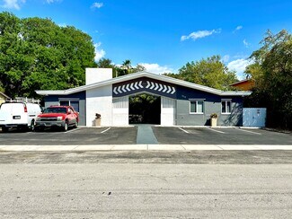 Plus de détails pour 1217 NE 127th St, North Miami, FL - Logement à vendre