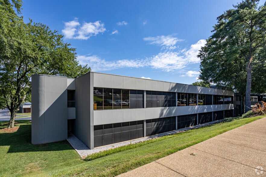 9041 executive park Dr, Knoxville, TN à louer - Photo principale – Image 1 sur 7