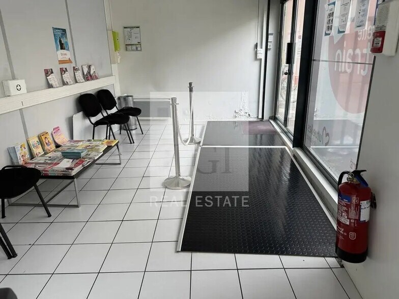Bureau dans Lyon à louer - Photo de l’immeuble – Image 2 sur 9
