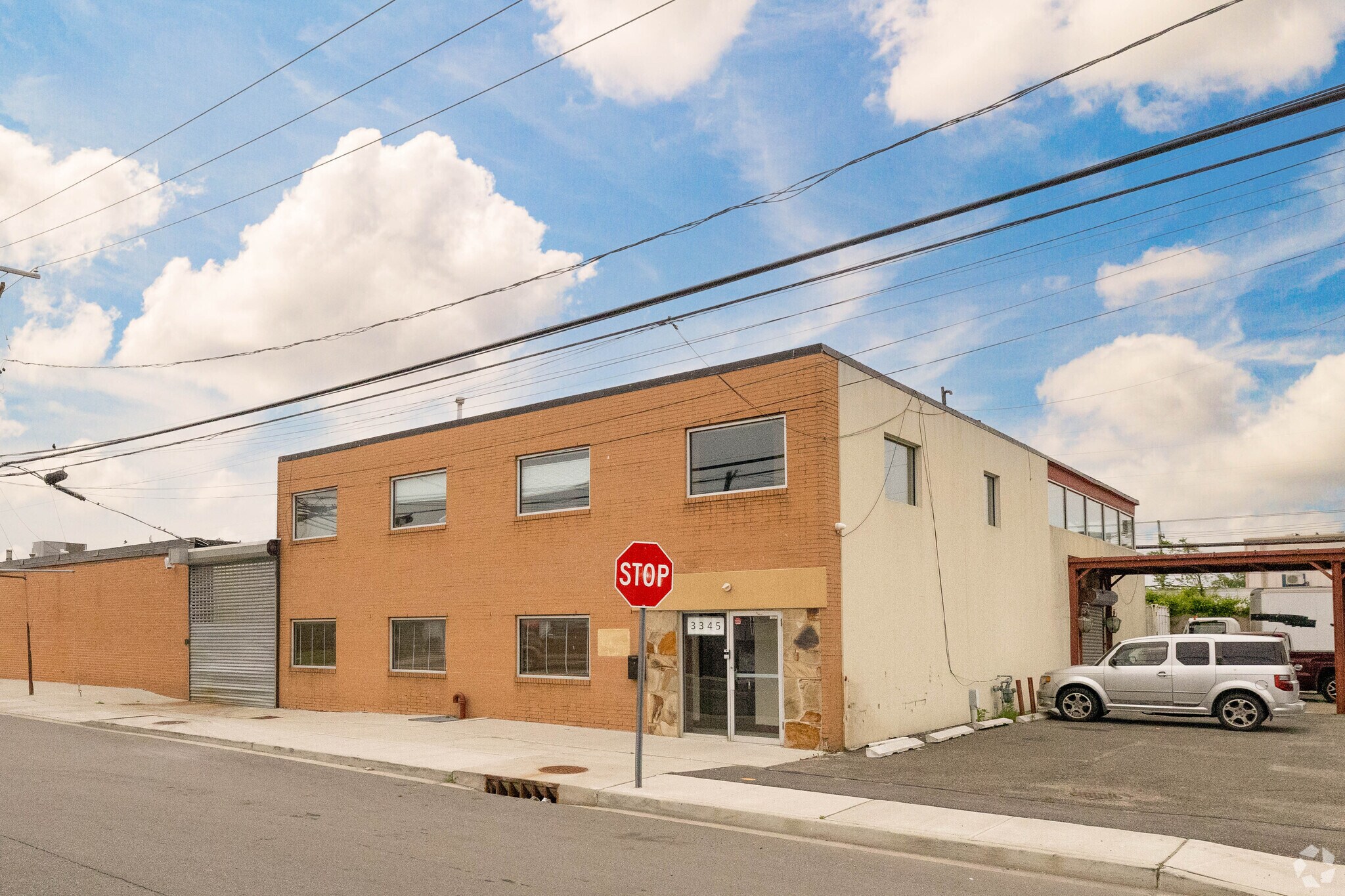 3333-3345 Royal Ave, Oceanside, NY à louer Photo principale– Image 1 sur 10