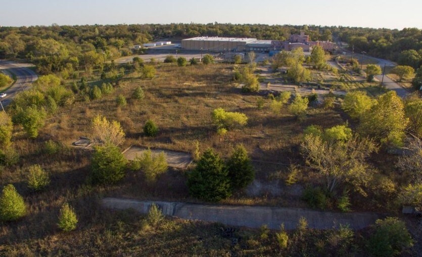 1405 W Washington St, Denison, TX à vendre - Photo principale – Image 1 sur 4