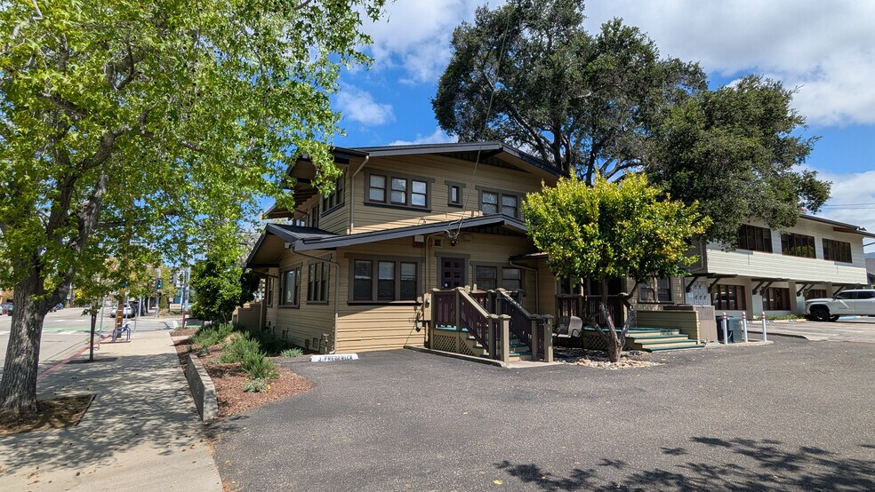 1305 Marsh St, San Luis Obispo, CA à vendre - Photo de l’immeuble – Image 3 sur 8